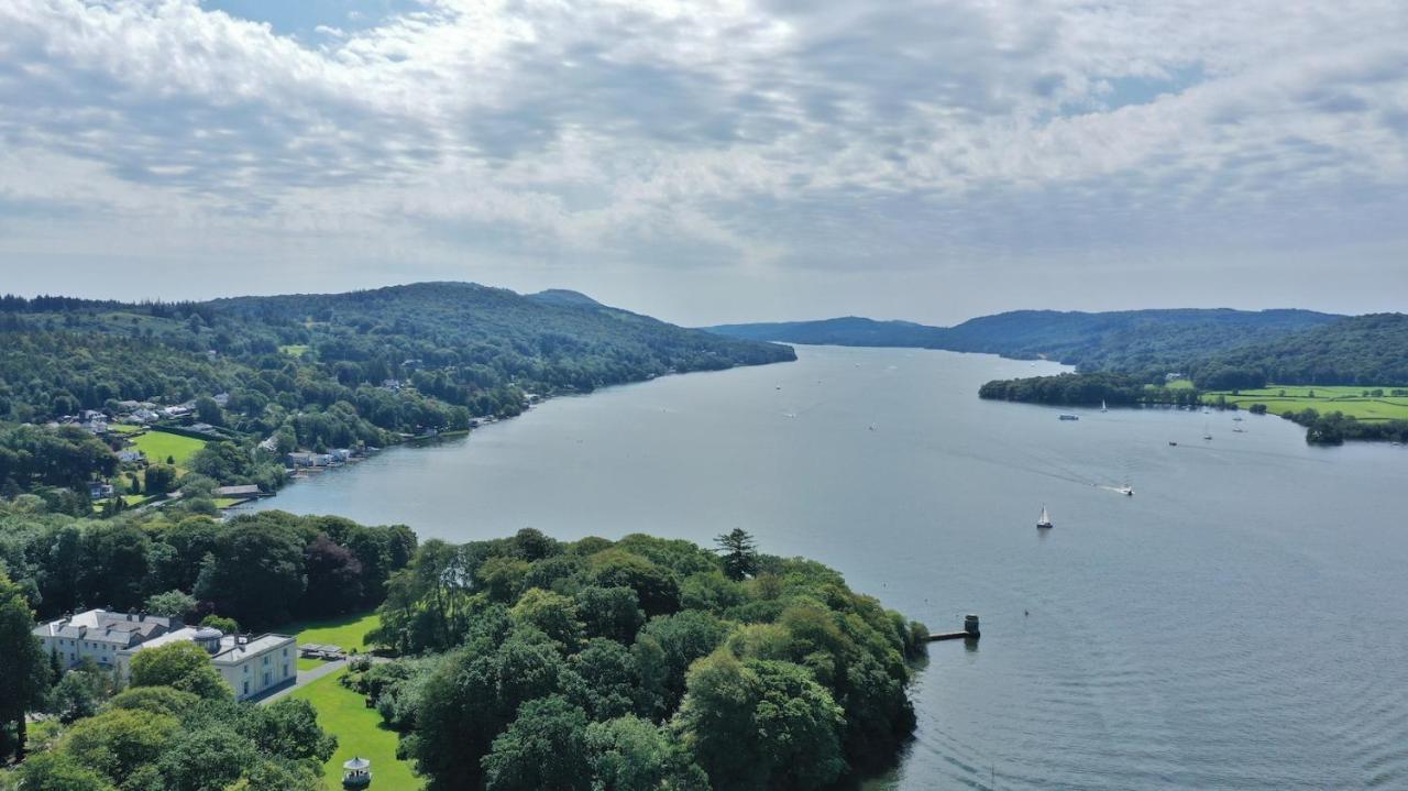 באונס-און-ווינדרמיר Storrs Hall Hotel On The Shore Of Lake Windermere (Adults Only) מראה חיצוני תמונה