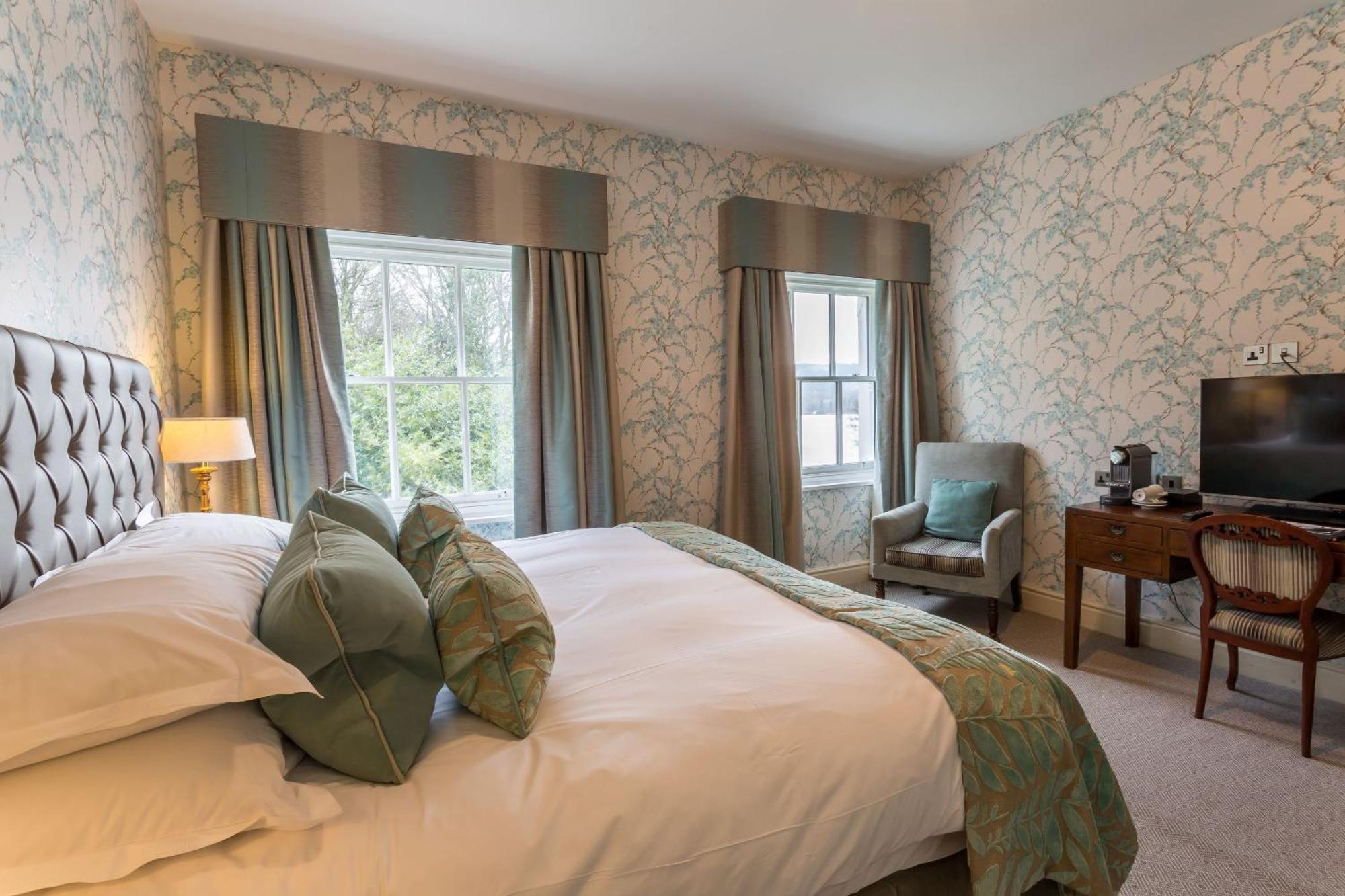באונס-און-ווינדרמיר Storrs Hall Hotel On The Shore Of Lake Windermere (Adults Only) מראה חיצוני תמונה