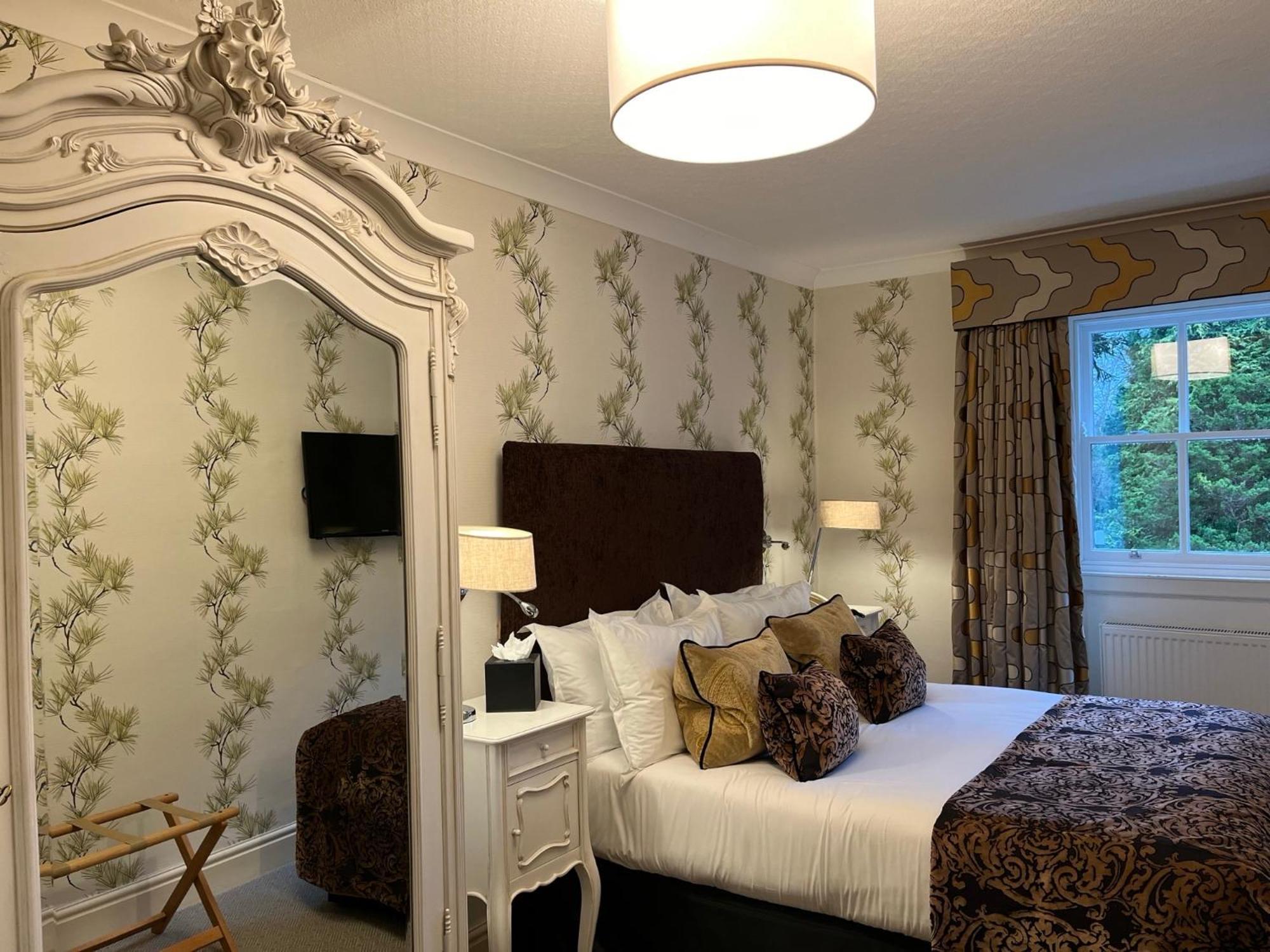 באונס-און-ווינדרמיר Storrs Hall Hotel On The Shore Of Lake Windermere (Adults Only) מראה חיצוני תמונה
