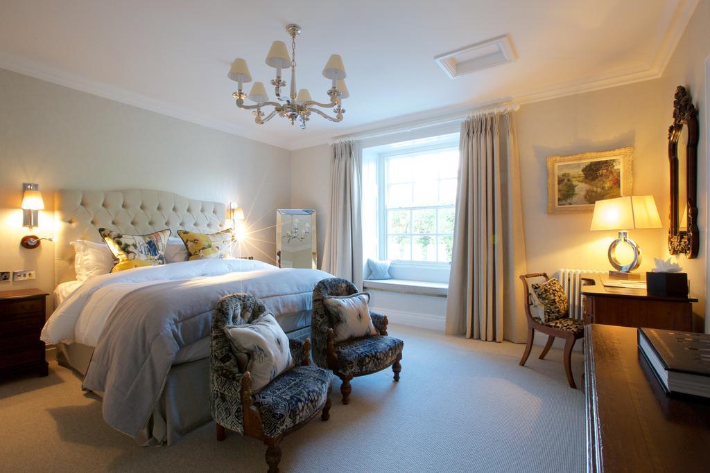 באונס-און-ווינדרמיר Storrs Hall Hotel On The Shore Of Lake Windermere (Adults Only) מראה חיצוני תמונה