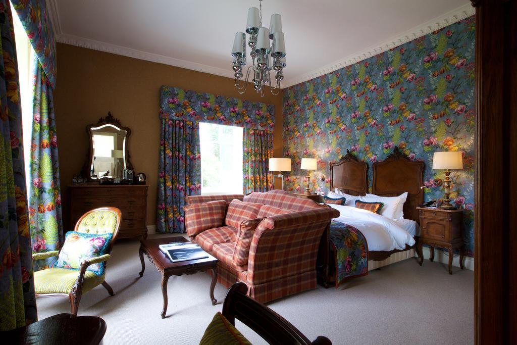 באונס-און-ווינדרמיר Storrs Hall Hotel On The Shore Of Lake Windermere (Adults Only) מראה חיצוני תמונה